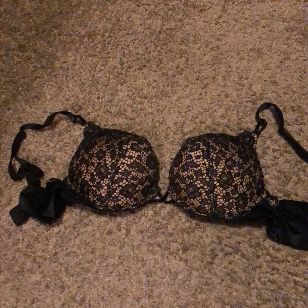 VICTORIAS SECRET double push up 34A!